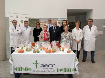 Mesa informativa Asociación Española Contra el Cáncer