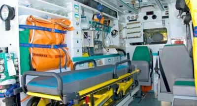 interior de una ambulancia