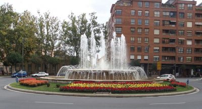 flores bandera fuente Murrieta